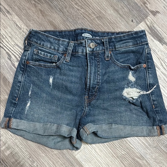 Old Navy Pants - Old Navy High Rise Denim Distressed O.G. Shorts Size 8